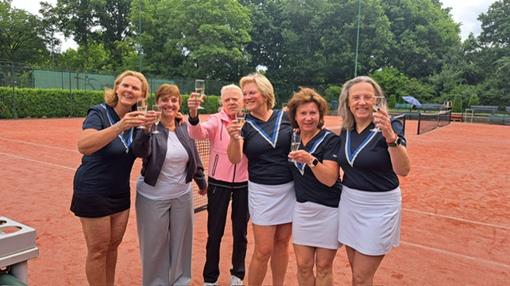 25vj team marian sengers.JPG