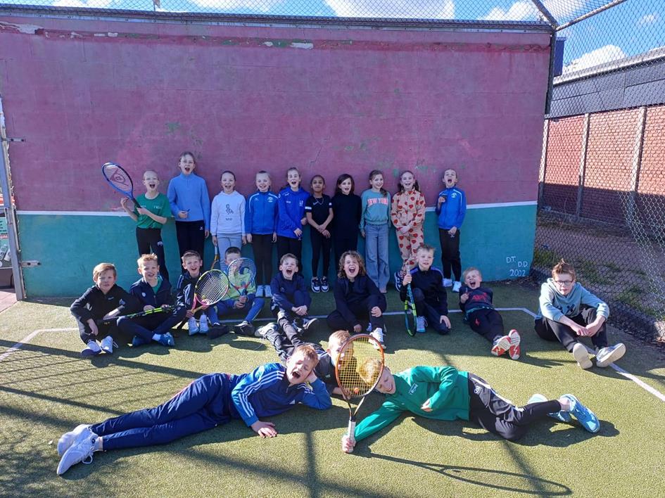 groep 6 schooltennis.jpg