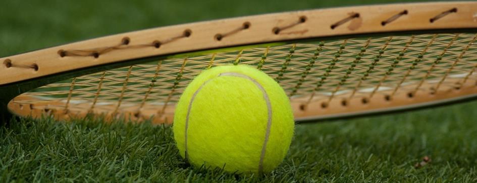 tennisrackets-bespannen-houten-rackets-1.jpg