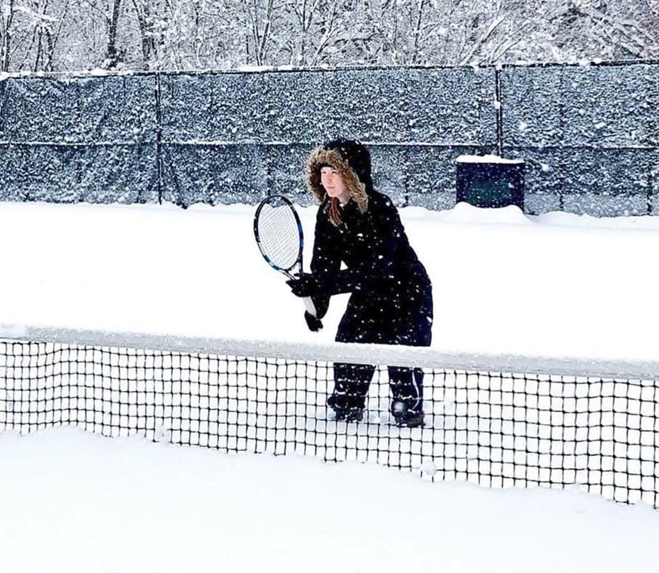 tennisindesneeuw.jpg