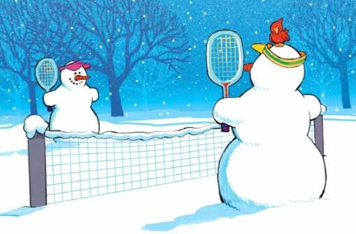 Sneeuw op de tennisbaan.jpg