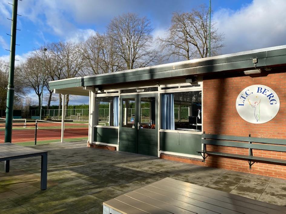 3 Tennispark winter 3.JPG