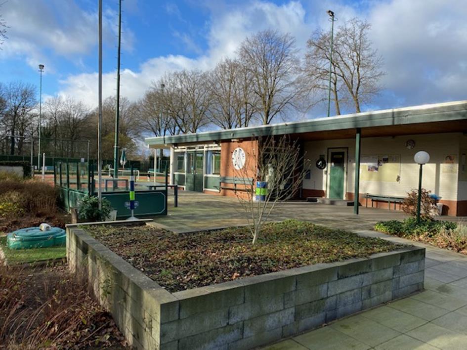 4 Tennispark winter 4.JPG
