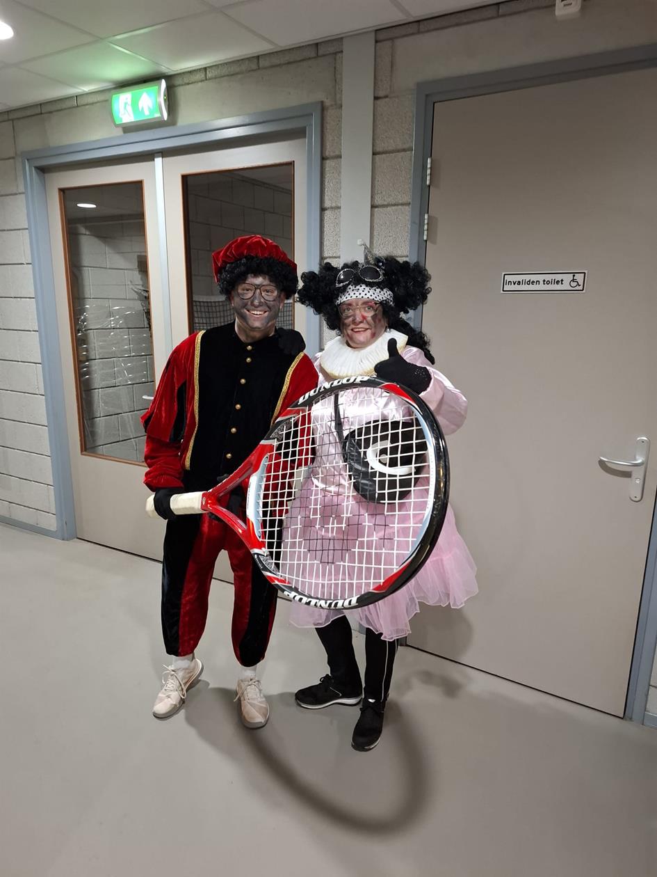 Keltenwoud-Nieuwsflits-#20-4 Sinterklaasfeest- foto onbekend.jpg