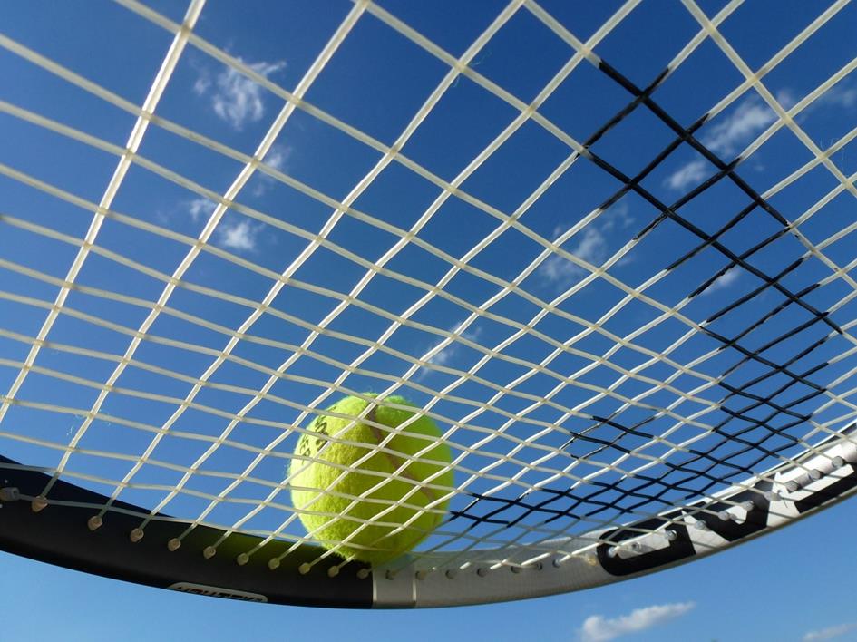 tennis-363666_1280.jpg