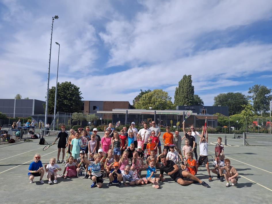 Zomerfeest jeugd 2025.png
