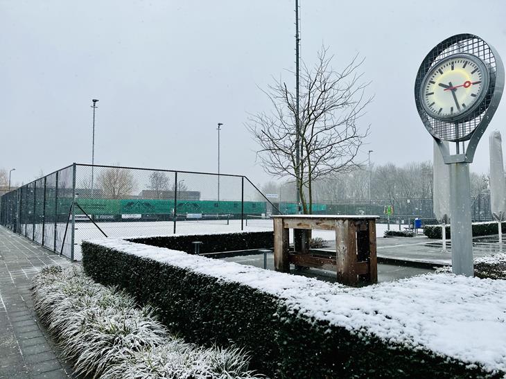 Banen in de sneeuw (1).jpeg