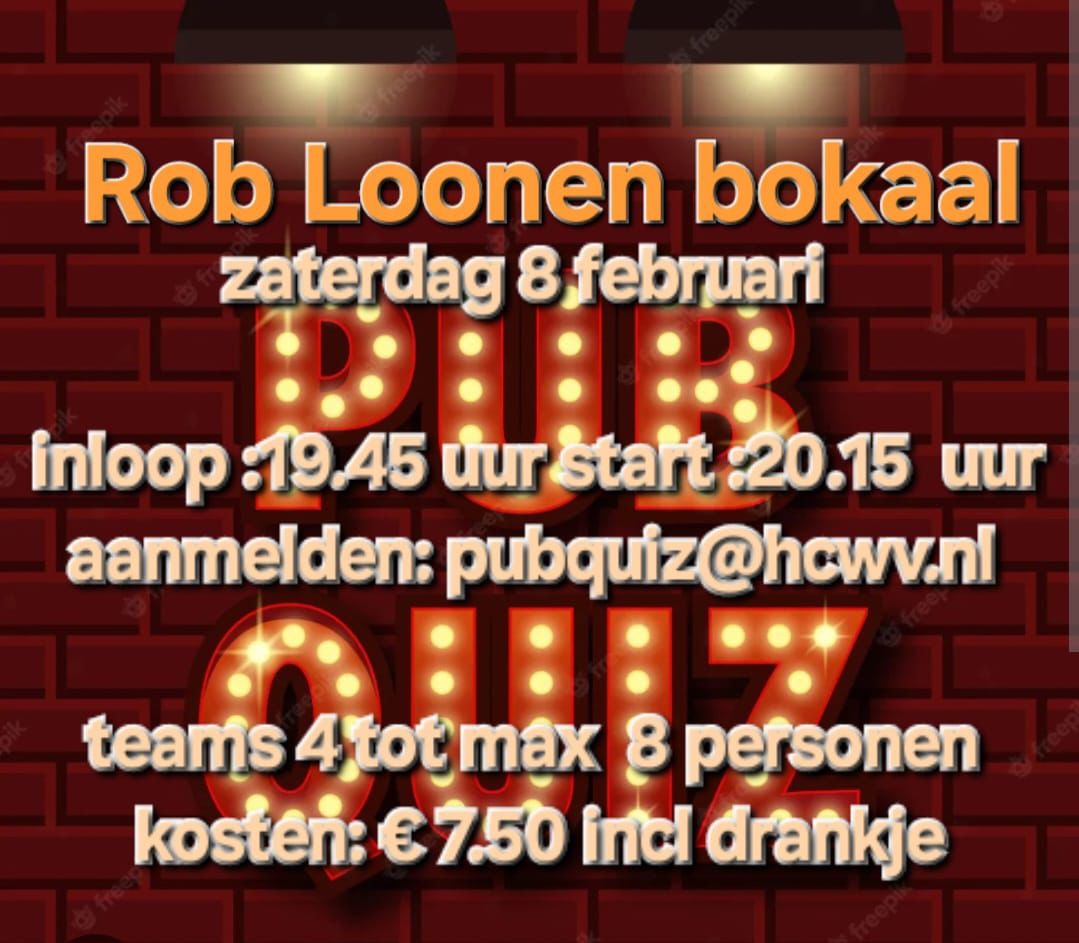 Hockey duel op een waterveld 