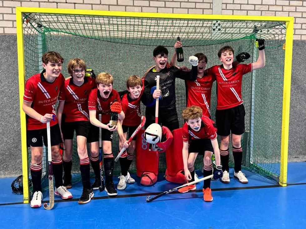 JO14-2 is zaalkampioen 1e klasse!