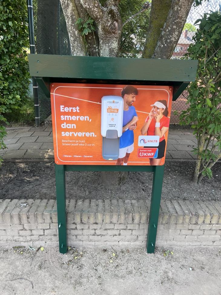 Eerst smeren dan serveren 1.JPG