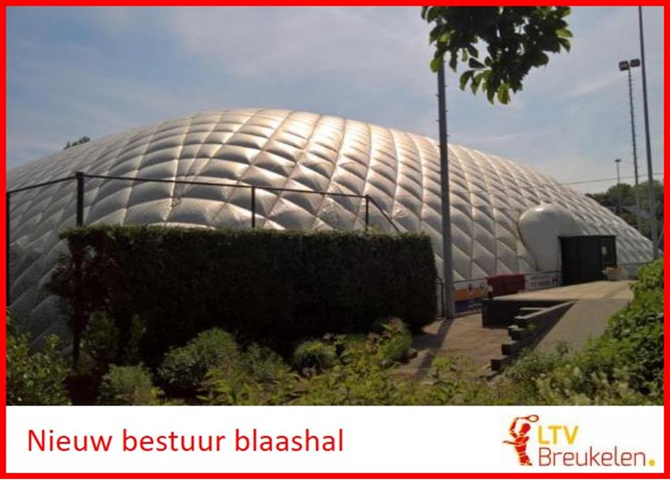 2025-10-31 Nieuw bestuur blaashal_2.jpg