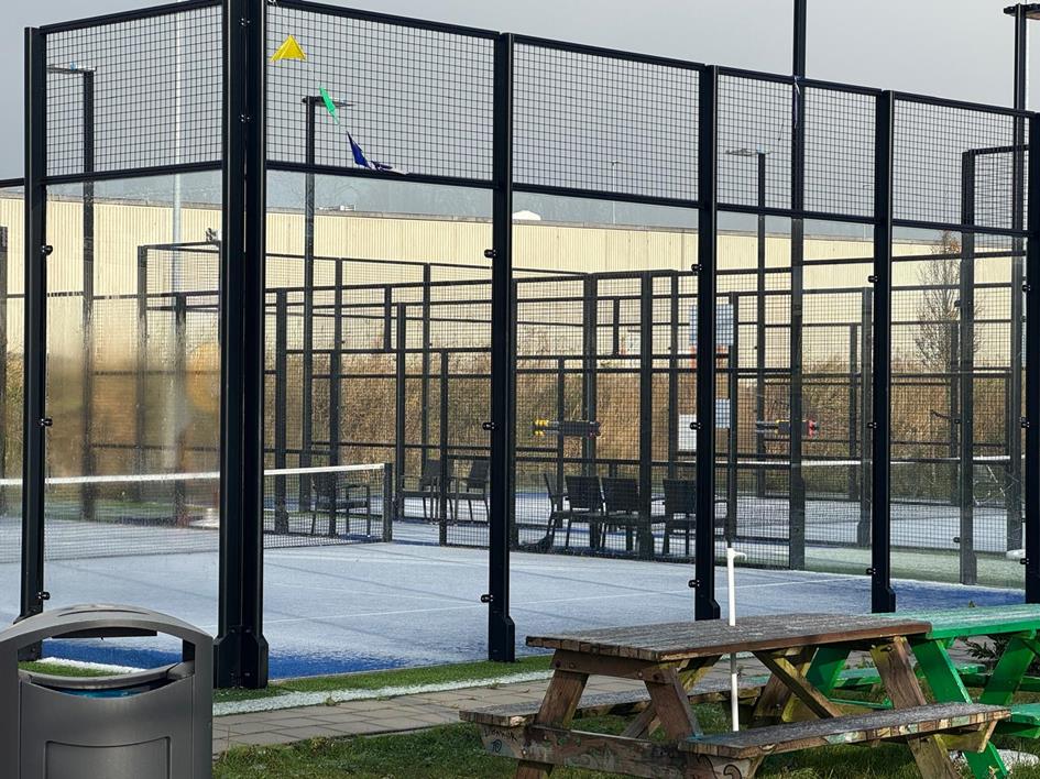 Padel sneeuw.jpg