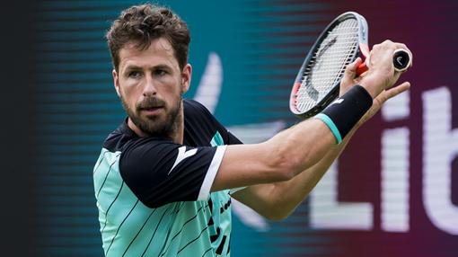 haase-kan-niet-voor-verrassing-zorgen-tegen-zverev-in-eerste-ronde-halle.jpg