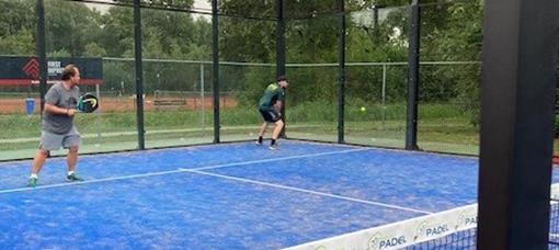 padel klein Alex Tomas.jpg