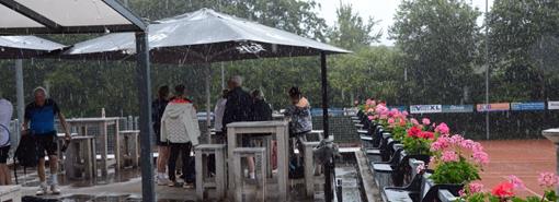 60+ regen foto terras smal.JPG