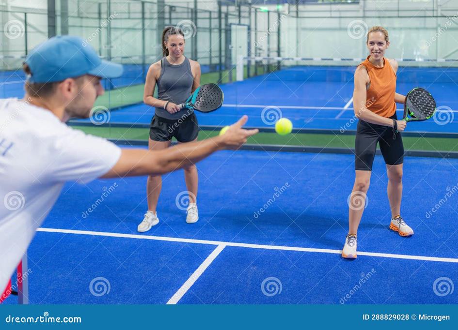 indoor-padel-training.jpg