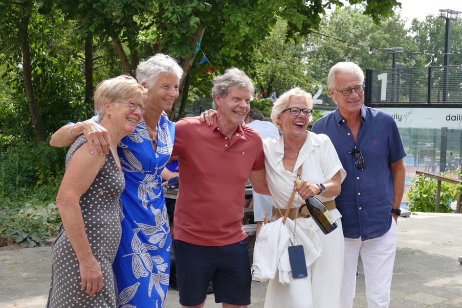 huldiging-tpv-uitwijk-kampioen-tennis-3a.jpeg