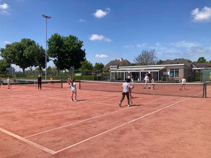 jeugd tennis.JPG