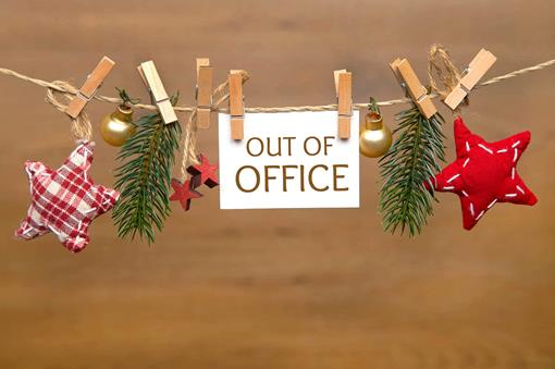 out-of-office-kerst-foto-Janine-Dierks-1800-AdobeStock.jpg