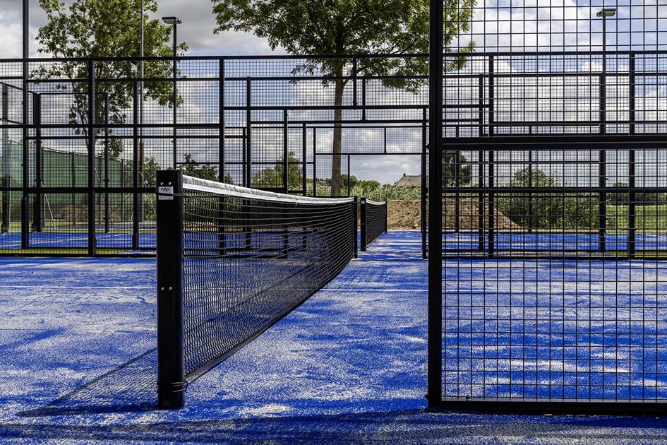 padelbaan 1 en 2 gereed.jpg