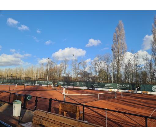 Tennisbaan.jpg