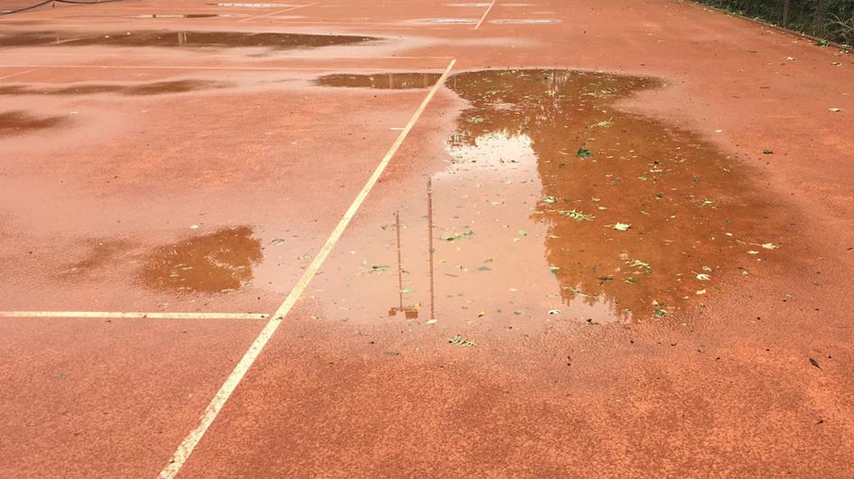 waterproblemen-gravel-tennisbanen.jpg