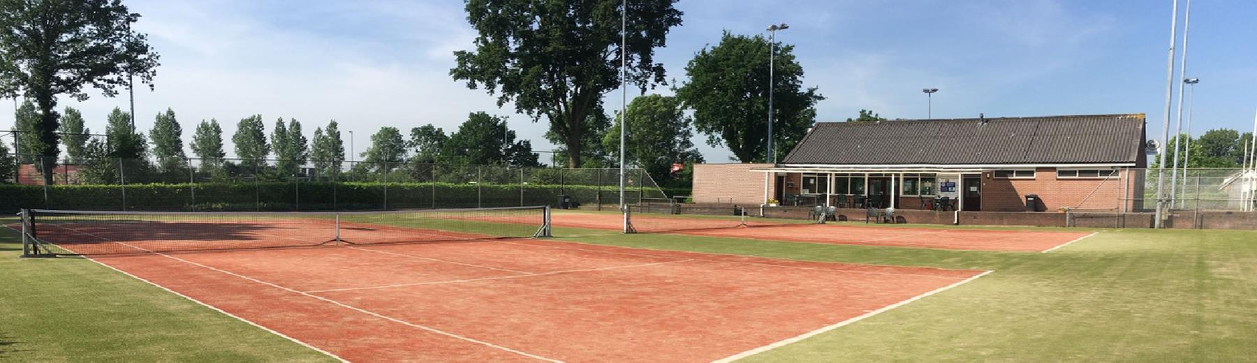 école de tennis et lanceur automatique de balles au tennis club Algrange 